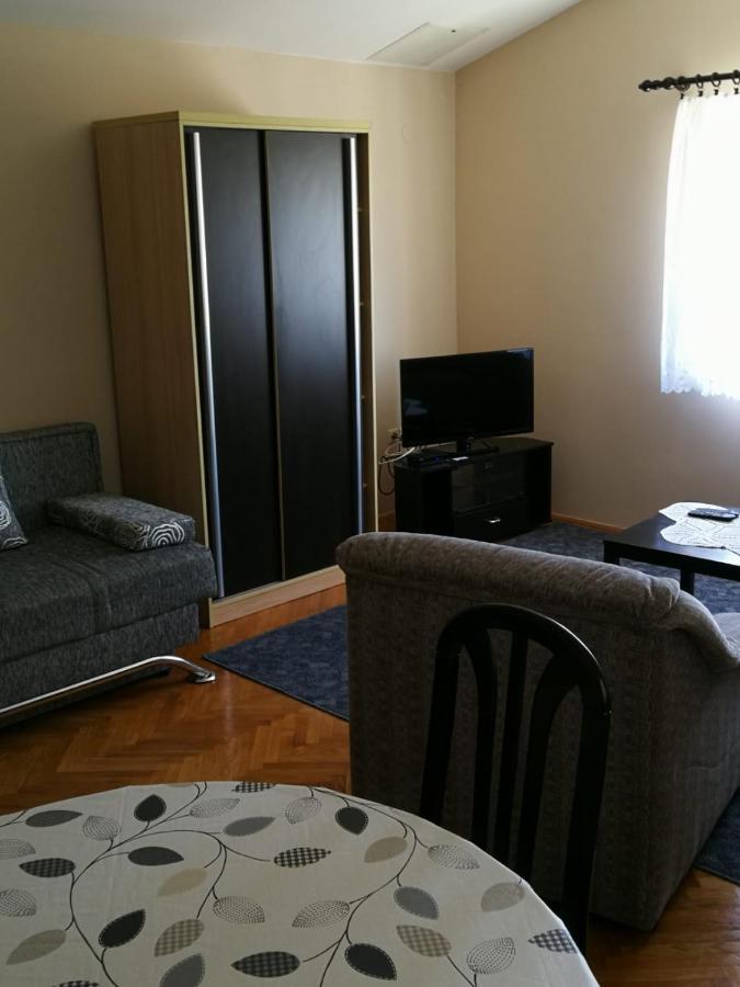 Apartments Ljubica Biograd Na Moru Buitenkant foto