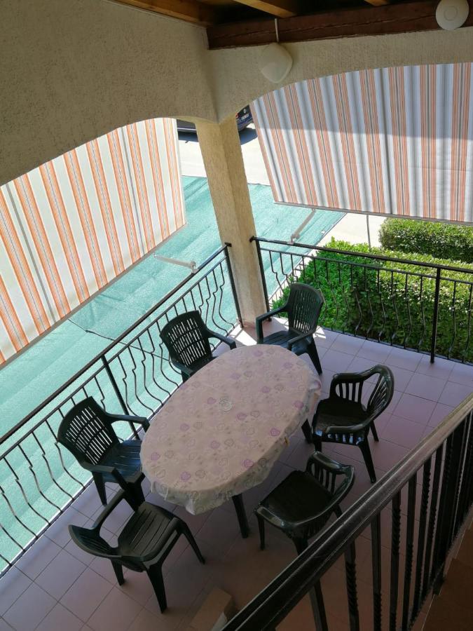 Apartments Ljubica Biograd Na Moru Buitenkant foto