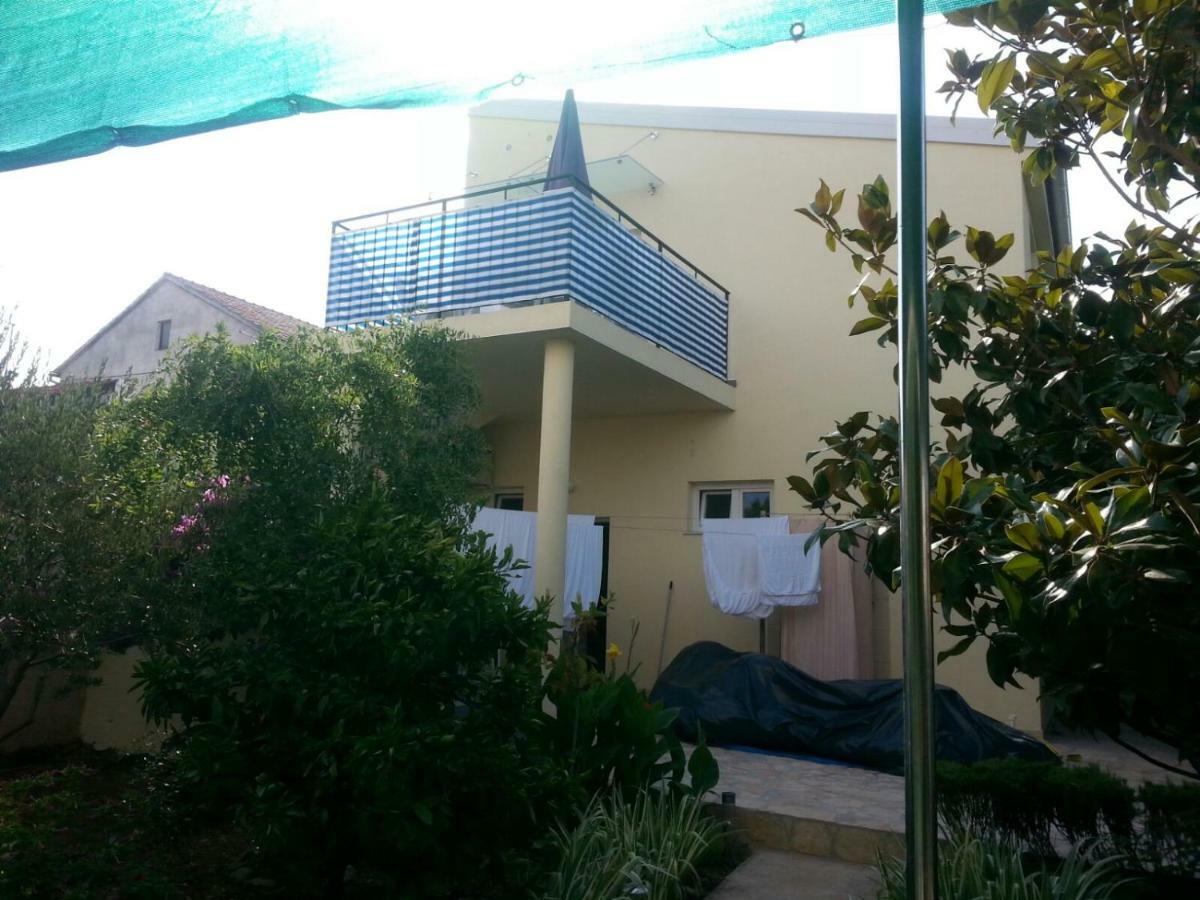 Apartments Ljubica Biograd Na Moru Buitenkant foto